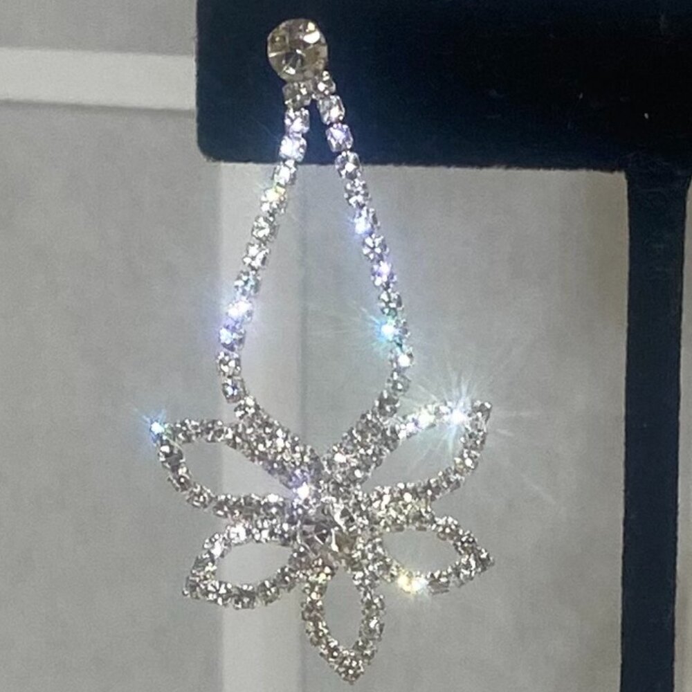 Cezanne Rhinestone Dangle Lotus Earrings Jewelry - Picture 7 of 8